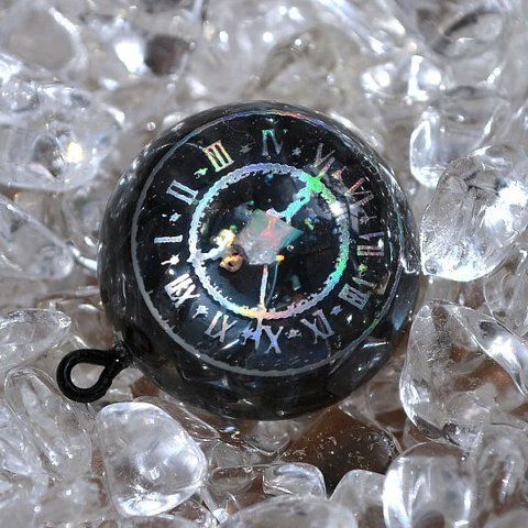鉱石レジン（半球型：直径2.4cm）【ヘマタイト】時計文字盤