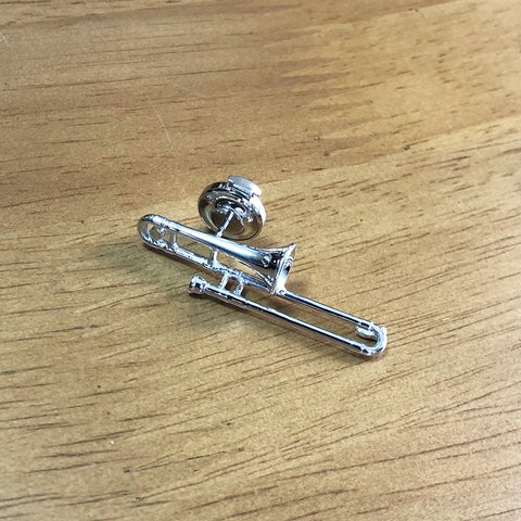 【トロンボーン】スターリングシルバー・ピンバッジ　Trombone　Pins　シルバー925　ケース付き　楽器アクセサリー　ピンズ　タイピン　ブローチ