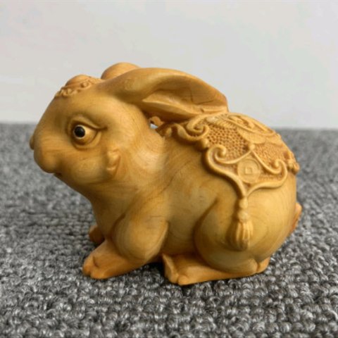 職人手作り  ウサギ   木製  置物  彫刻工芸品  