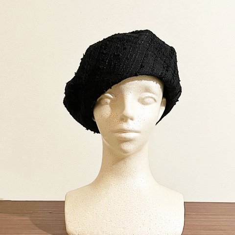 新作‼️おススメ❣️カタチにこだわるベレー帽　ツイードブラック