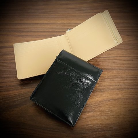 オイルレザー メンズ財布 二つ折り 財布 折財布 カード１１枚収納 本革 ブラック 革財布