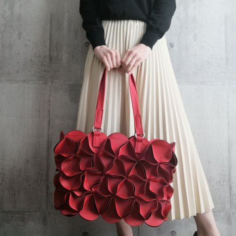 幾何学的なお花のジッパートートバッグ-赤