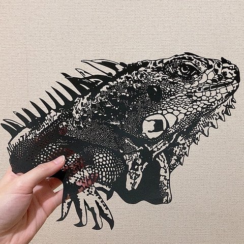 切り絵作品　イグアナ