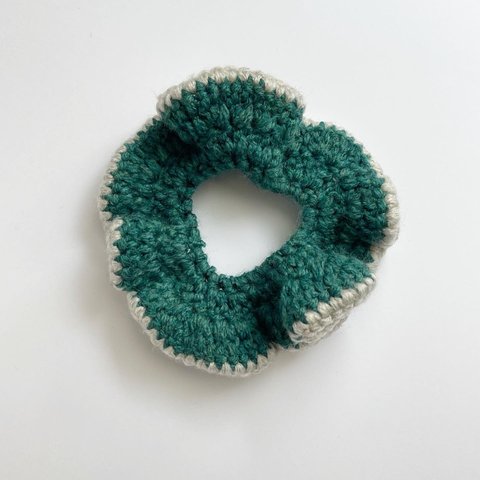 【25%off】crochet chouchou / かぎ針編み シュシュ グリーン ✗ ライトグレー