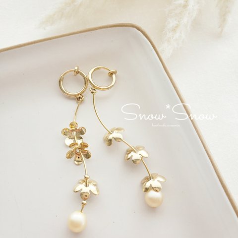 【再販※2】new in✨simple gold flower&pearl