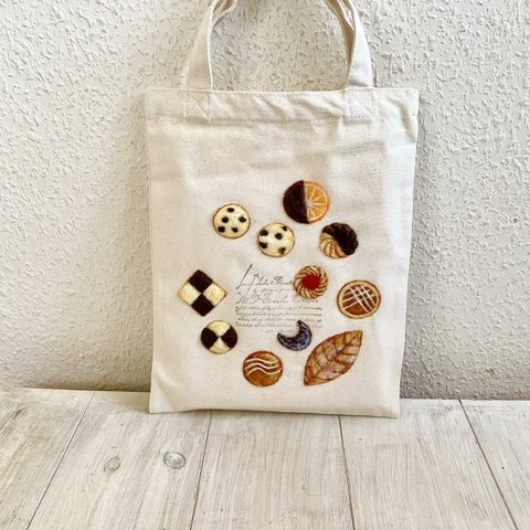 Cafe-sweets☆羊毛刺繍 キャンバストート〜クッキーアソート🍪🧇🍪