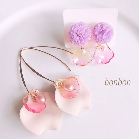 girl&mom ゆらゆらおそろい花びら♡イヤリング×ピアス