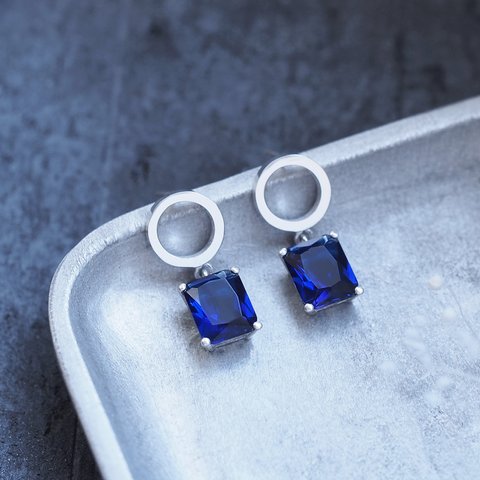 Sapphire 丸 ＋ 四角  ゆれる ピアス シルバー925