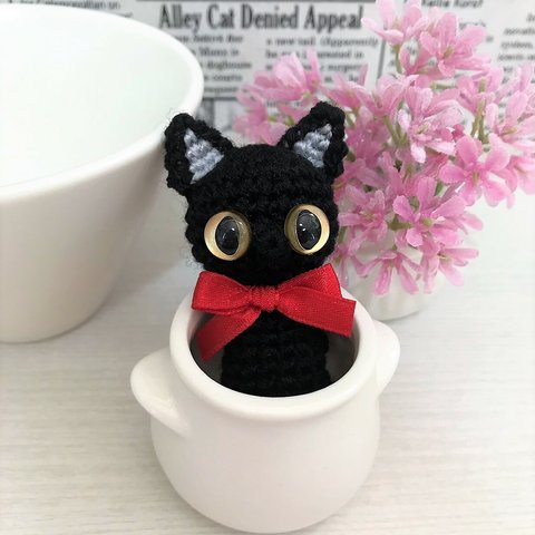 選べる☆赤リボンの黒猫🎀あみぐるみ♡キーホルダー・ストラップ・ボールチェーン
