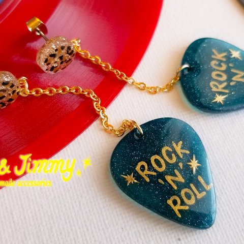 ◇◆Candy Turquoise Rock 'n’ Roll Guitar Pick Earrings ピックピアス・イヤリング◇◆