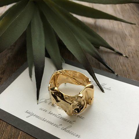 gold ring