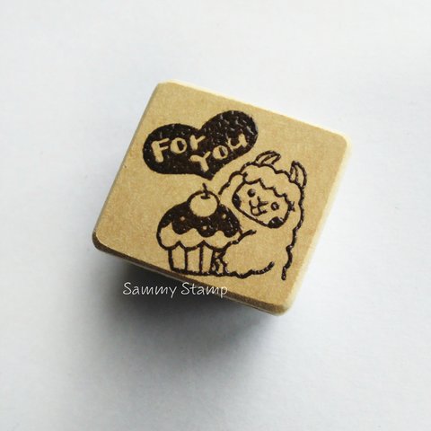 消しゴムはんこ＊アルパカさんカップケーキ｢For You｣はんこ♡