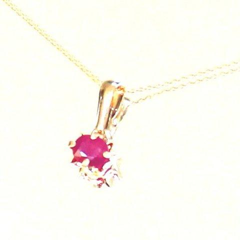 K18 ruby necklace