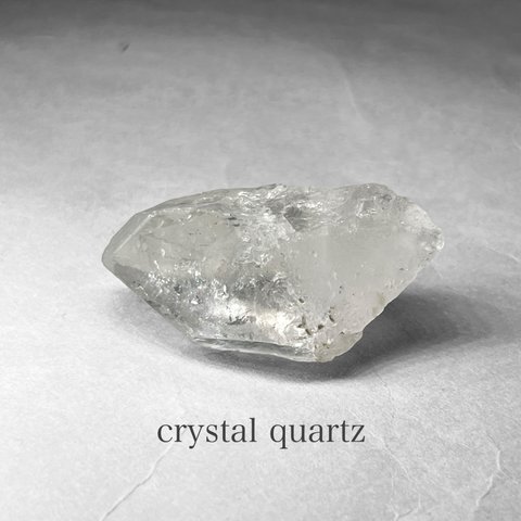 brazil crystal quartz：storation / ブラジル産水晶原石11：ストレーション ( レインボーあり )