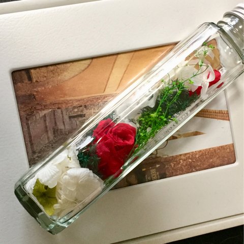 クリスマスの薔薇・プリザ瓶アート