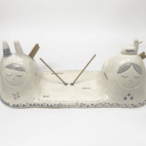 お香立て兼ストック「アルテミスとアプロディーテ」Incense holder and storage."Artemis and Aphrodite"