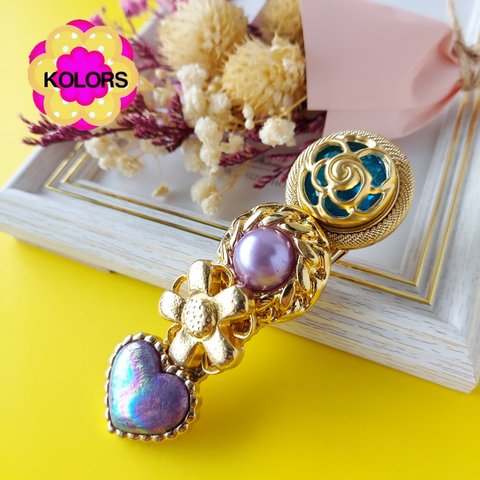 【ブルービジューボタンとパープルボタン４連ヘアクリップ】ハンドメイドアクセサリー ボタンヘアクリップ 青 紫 花+++KOLORS+++