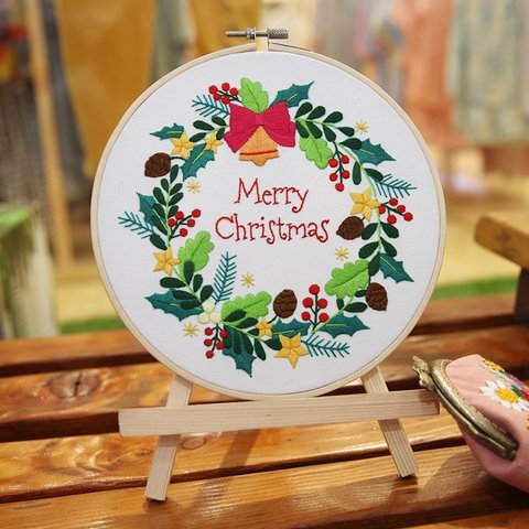 クリスマスツリー　ベル刺繍作成キット サンタさん