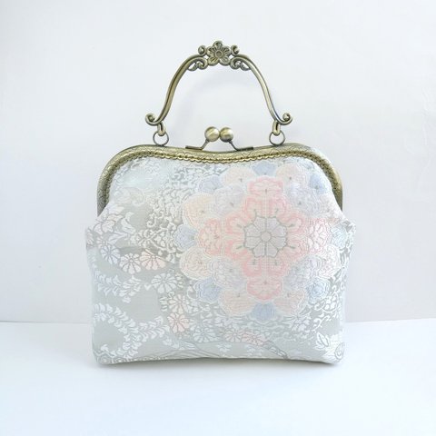 ｢新作｣ 錦プラチナ箔　正絹袋帯バッグ Obi bag　2wayバッグ　絹　豪華刺繍　リメイク 　がま口バッグ　