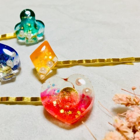 ハンドメイド/UVレジン/トランプ/ヘアピン