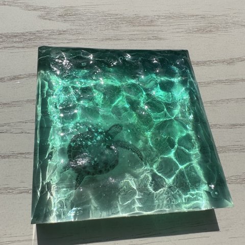 即納！訳あってアウトレットです　インテリアアートブロック　エメラルドグリーンの海とカメ　スケルトン海
