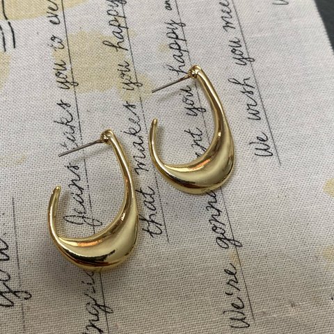 2個✦ツイストフープピアス