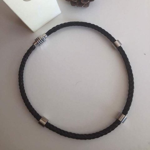 Horse hair necklace/馬の毛のネックレス