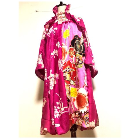 2WAYバルーンスカート＆羽織りボレロ＆レギンスパンツ　アンサンブル　和柄　ローズピンク×振袖鮮やか　着物リメイク