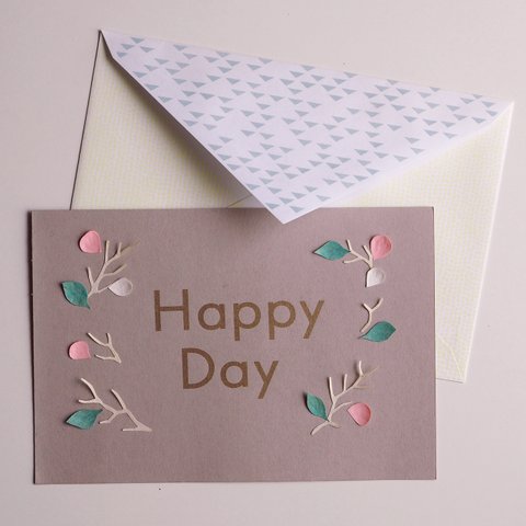 花やかなメッセージカード ■「HAPPY DAY」