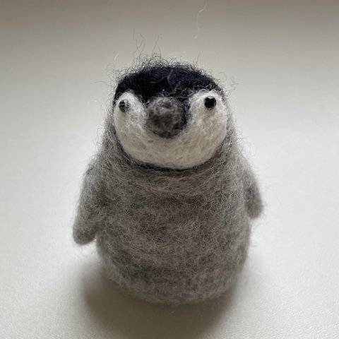 羊毛フェルト　赤ちゃんペンギン