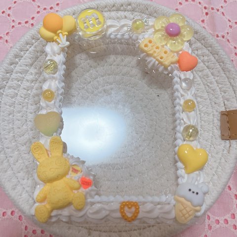 大きめなうさぎさん🐰と大ぶりなお花🌸💛