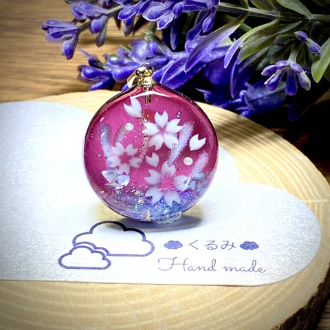 レジンペンダント 桜 丸プレート  24mm レッド ゴールド