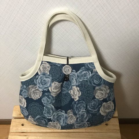 小さめグラニーバッグ  薔薇ドイリーレース Blue