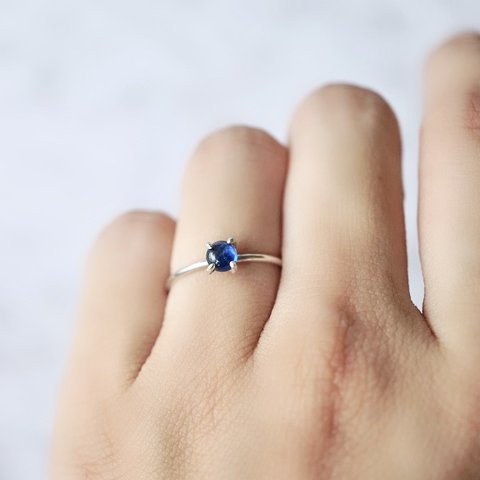 カイヤナイトのシルバーリング　指輪　カイヤナイト　天然石　リング　重ね付け　シルバー　リング　華奢リング　金属アレルギー対応　青　ブルー　天然石リング