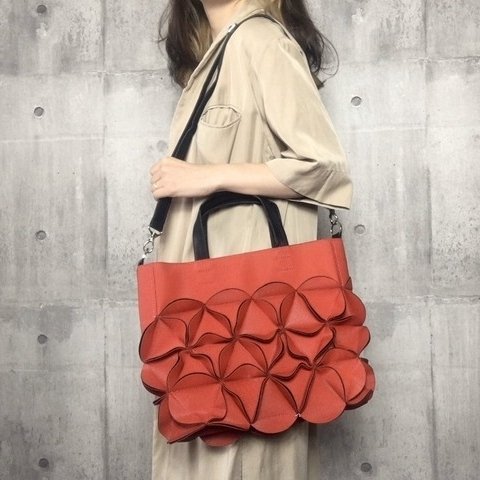 幾何学的なお花のトートバッグ-赤