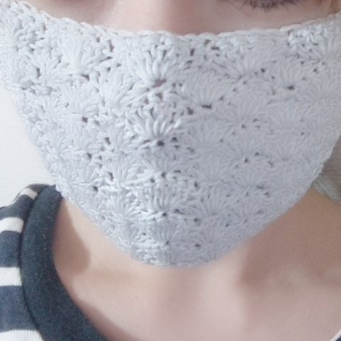 送料込受注製作★松編みライトグレー手編みマスク