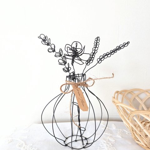 ワイヤーフラワー＆フラワーベース　ワイヤーアート　アート　針金アート　立体ワイヤークラフト　ドライフラワー　花瓶