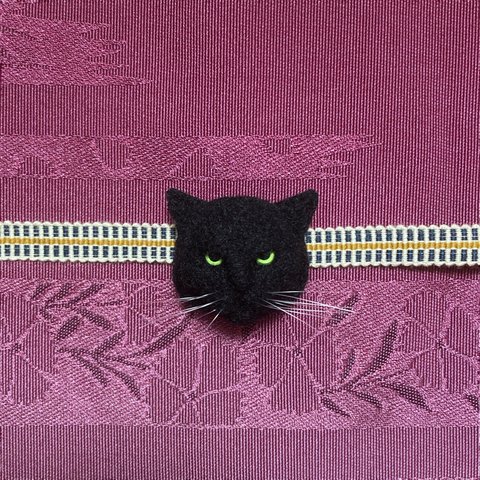 羊毛フェルト 猫帯留め 黒猫