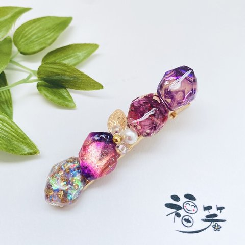 レジン　ヘアクリップ