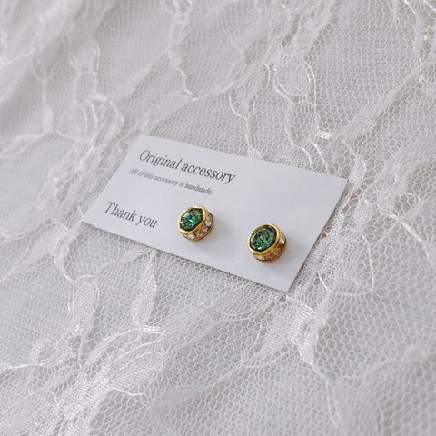 アレルギー対応✴︎再販2♡gold kira kira+swarovski ピアス・イヤリング♡エリナイト