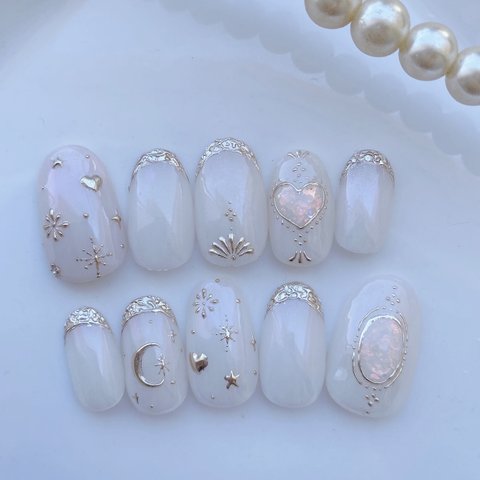 【再販】ＮＯ.１６１✳︎aurora♡antique nail オーロラ　ハート　ブライダル　成人式　卒業式　入学式　ネイルチップ　春ネイル　うるうるネイル　韓国　アンティーク　ミラーネイル