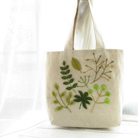 グリーン植物刺繍バッグ