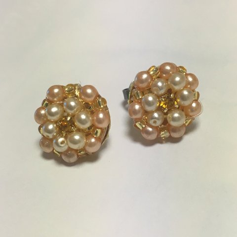 ビジューピアス