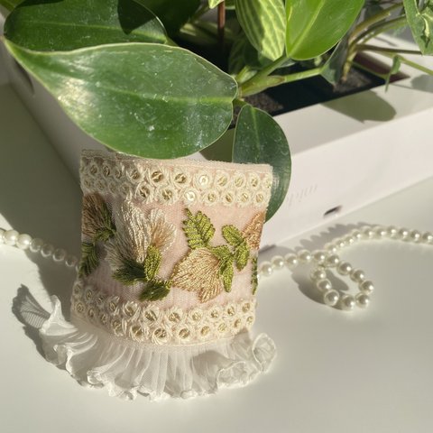 【送料無料】インド刺繍リボンポニーフック (ivory)🌿