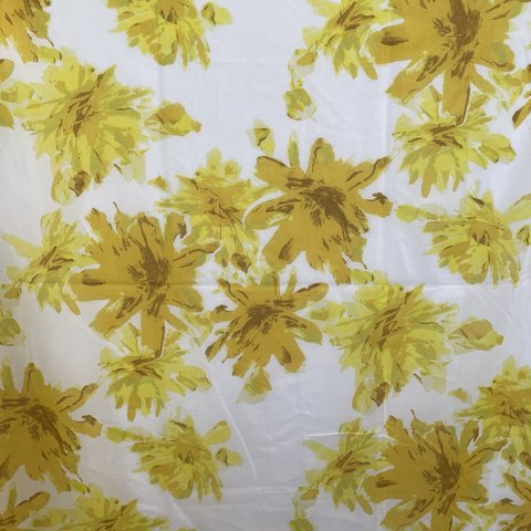 イエロー　黄色　yellow  花柄　サラッとした　布　生地　ファブリック