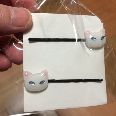 ねこのヘアピン サクラ