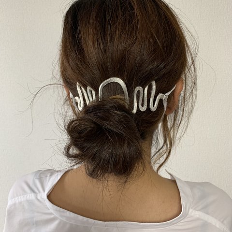 【2way】ヘアアクセサリー（WAVE）錫　マスクフック　マスクストッパー　マスク留め　マスクアクセサリー　シンプル　耳が痛くならない　子供　ヘアフック