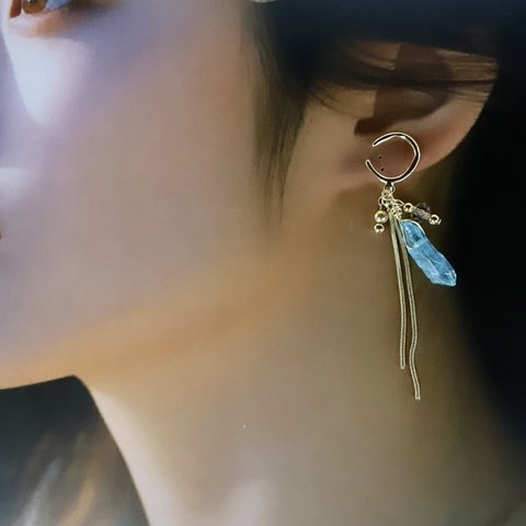 ear cuff　tassel chain タッセル　チェーン　天然石クォーツ　シアン　イヤーカフ