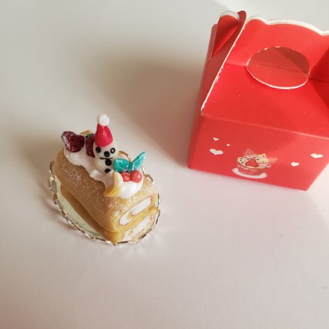 3　Christmascake　ロールケーキ(ゆきだるま&いちご)