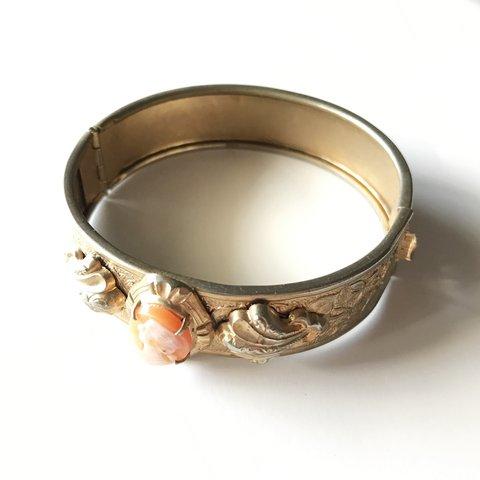 cameo bangle 1950s vintage gold botanical plant